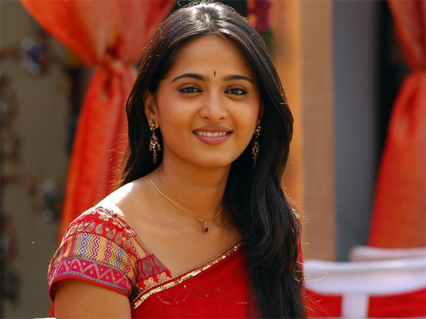 anushka,love marriage,arranged marriage,parents,yoga  పెళ్లి విషయంపై అనుష్క....!